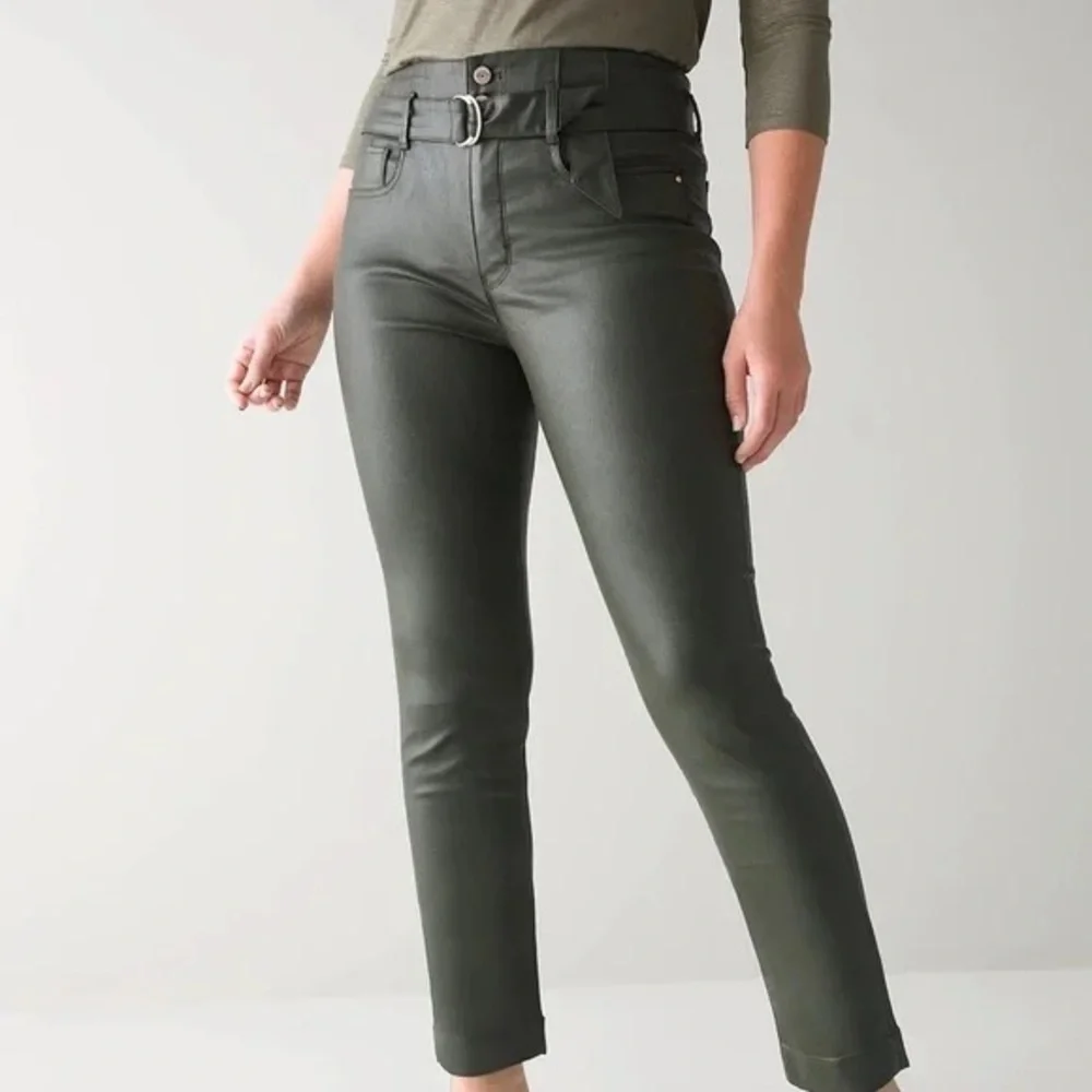 NWT New 14S 14 short Whbm coated denim jeans curvy fatigue green faux leather